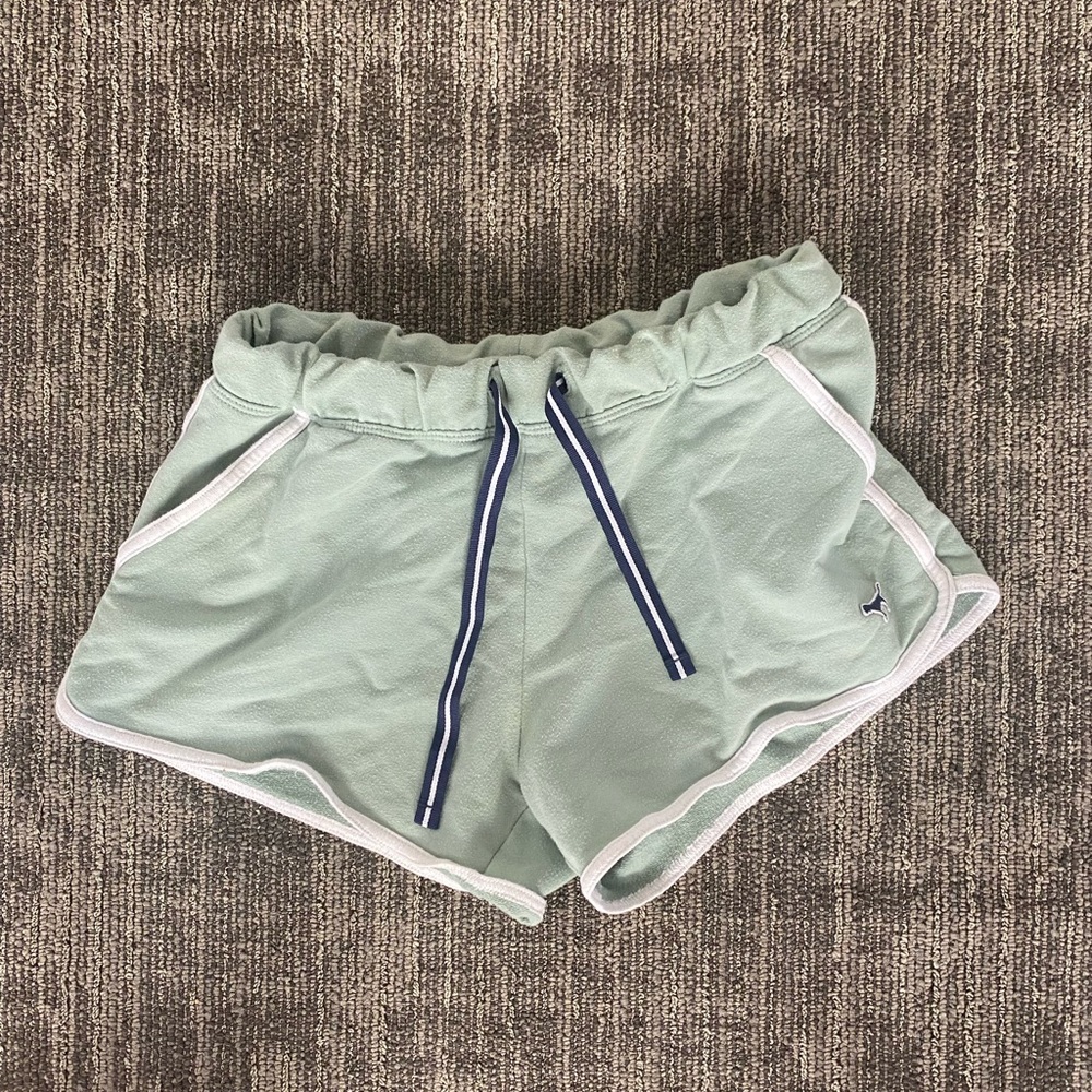 PNK light green cozy short